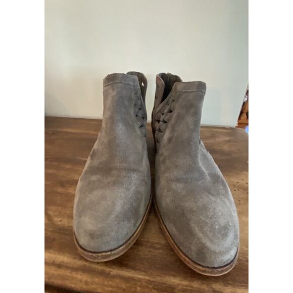 Vince Camuto Peera Suede Cutout Ankle Bootie Women’s‎ Size 6.5 Western Boho Gray - Picture 3 of 6